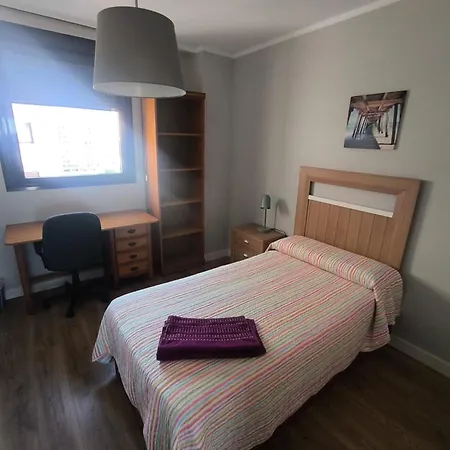 Teatinos Apartment *